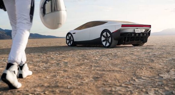 Tesla Roadster Unveiled: Electric Supercar That Can Fly and Accelerate Faster Than a Formula 1 Car